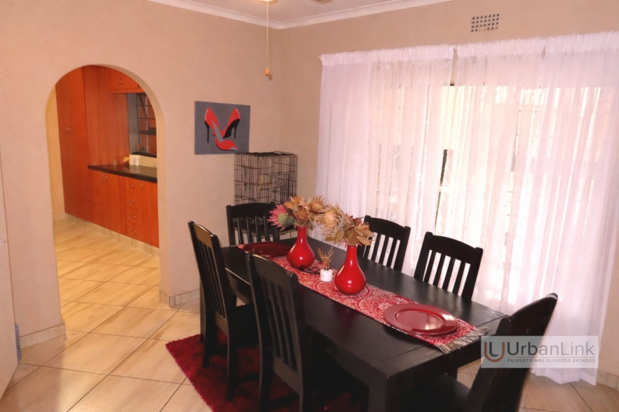 4 Bedroom Property for Sale in Safari Gardens North West